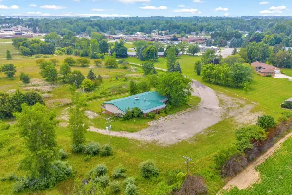 2701 Golf Course Drive, Marlette, MI 48453