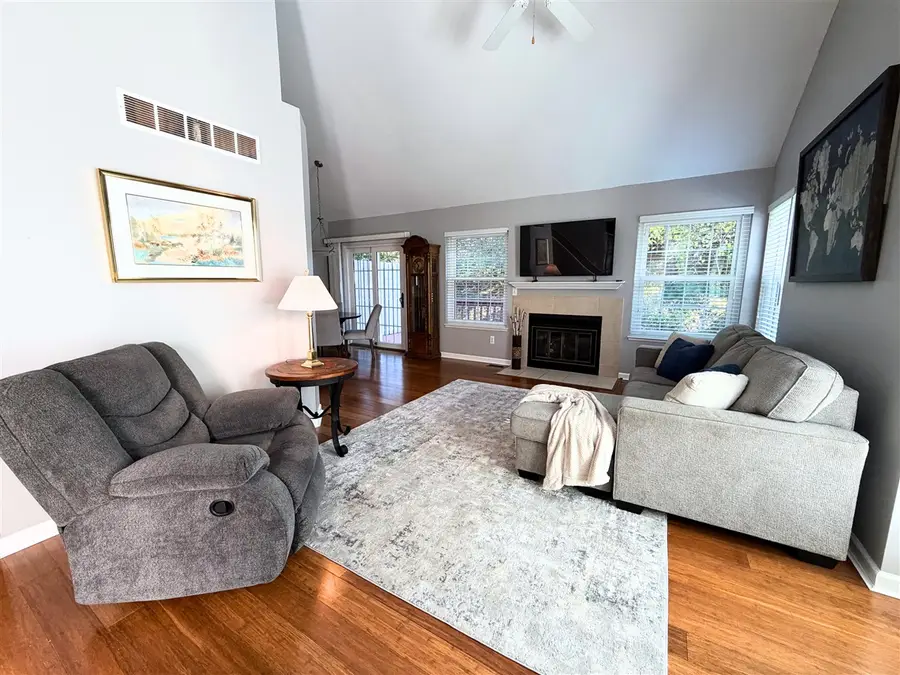 843 Whisperwood, Fenton, MI 48430 - Image #3