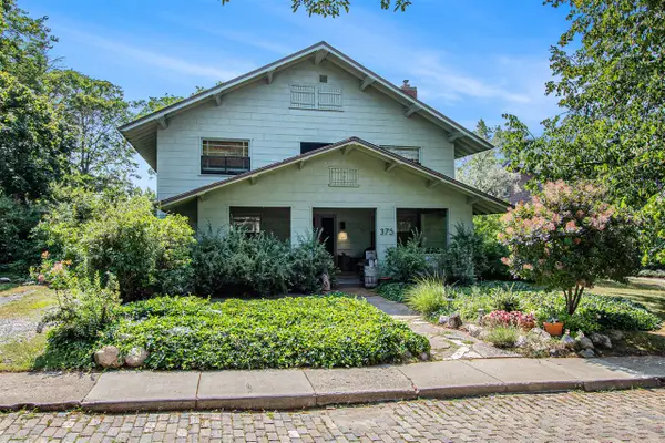 375 Ridgeway, Saint Joseph, MI 49085