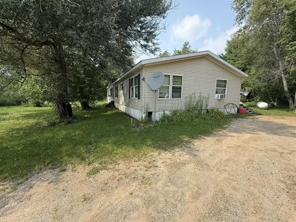 18350 Eisenhower, Morley, MI 49336