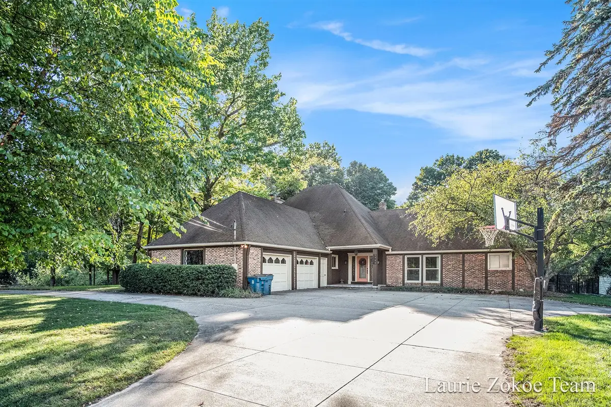 1733 Whitmore, Walker, MI 49534 - Image #1