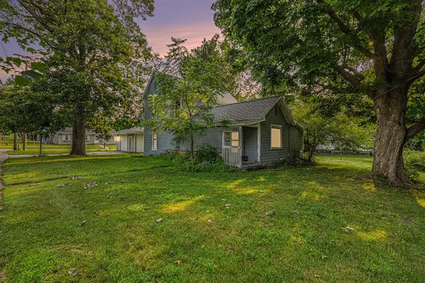 727 N East, Hastings, MI 49058