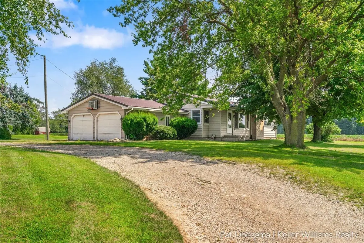 13637 S State, Lake Odessa, MI 48849 - #1