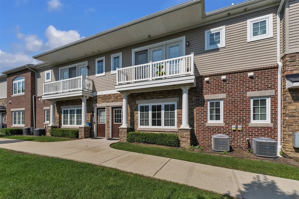 5633 Arbor Chase, Ann Arbor, MI 48103 - Image #1