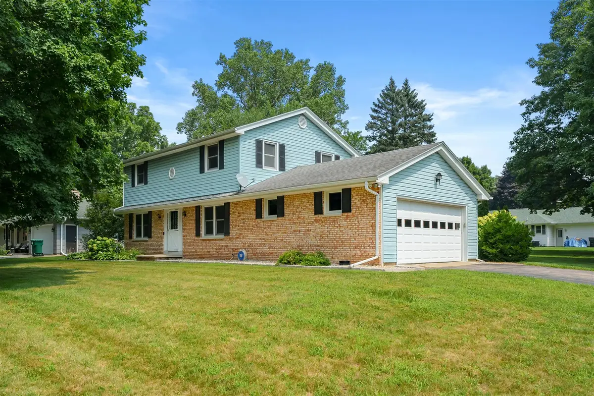 8192 Gull, Richland, MI 49083 - Image #1