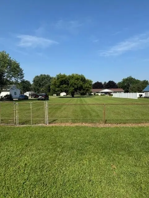 Deer, Sturgis, MI 49091