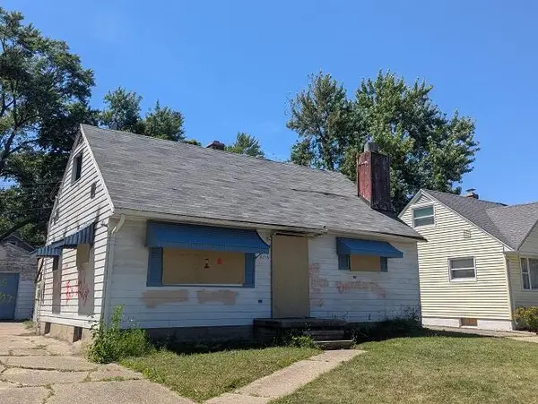 3716 S Pennsylvania, Lansing, MI 48910