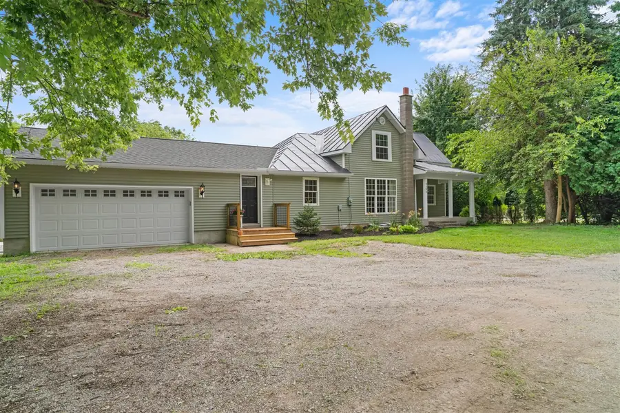 3190 W Bacon, Hillsdale, MI 49242 - #2