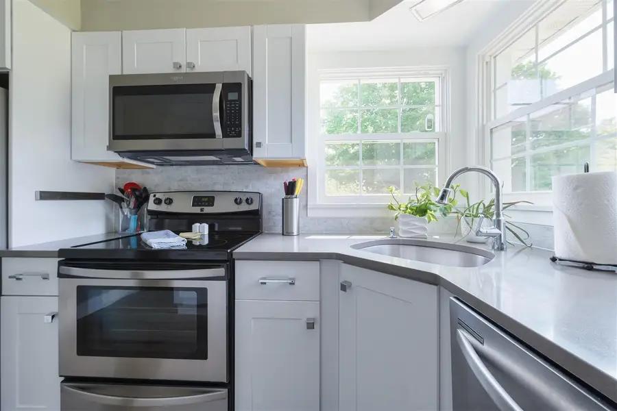 212 W Randolph, Douglas, MI 49406 - Image #3