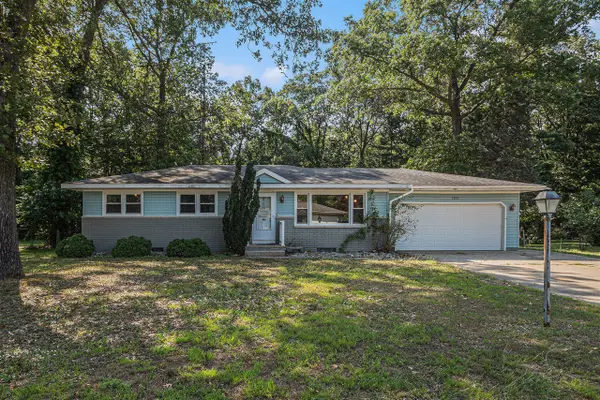 2021 Queens, Muskegon, MI 49445