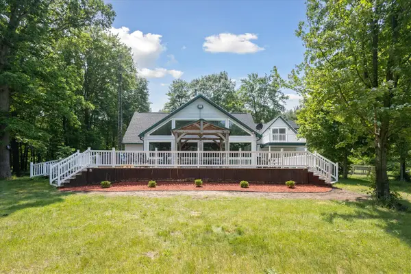 30170 Beeson, Dowagiac, MI 49047