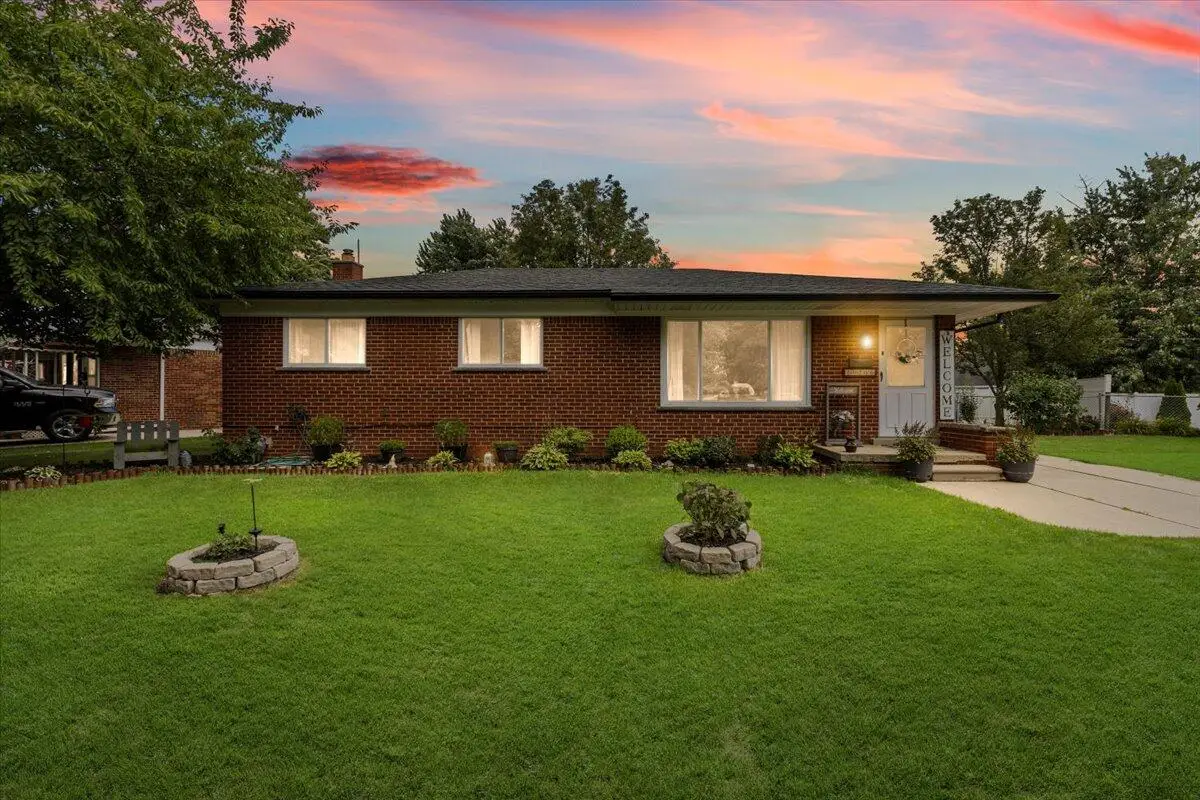 29266 Moulin, Warren, MI 48088 - Image #1