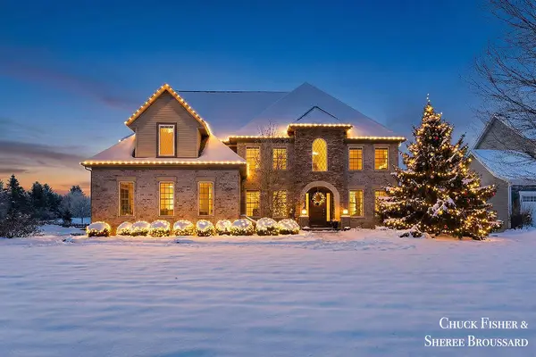 7286 Storey Book, Ada, MI 49301