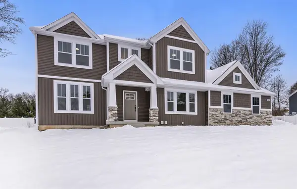 143 Sweet William, Niles, MI 49120