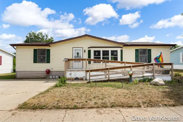 4340 Brookmere, Grand Rapids, MI 49512