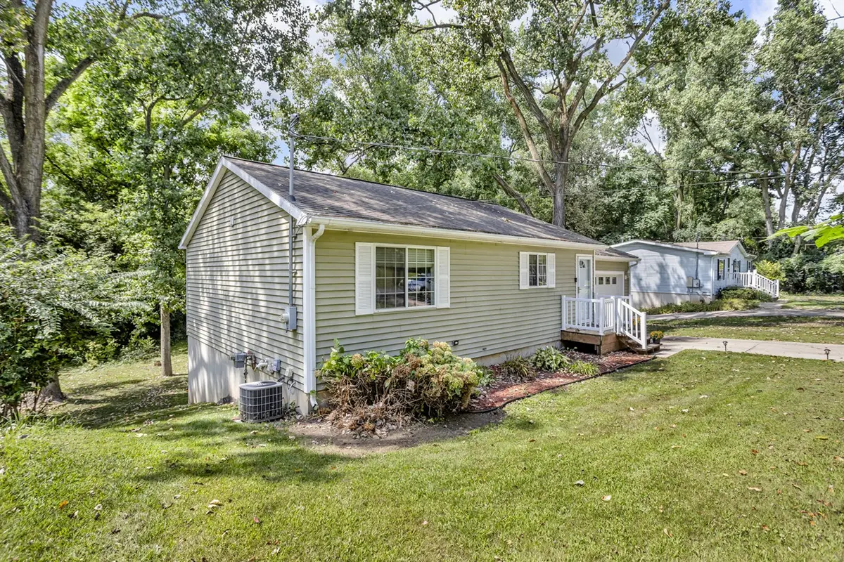 1028 Ellery, Jackson, MI 49202 - Image #1