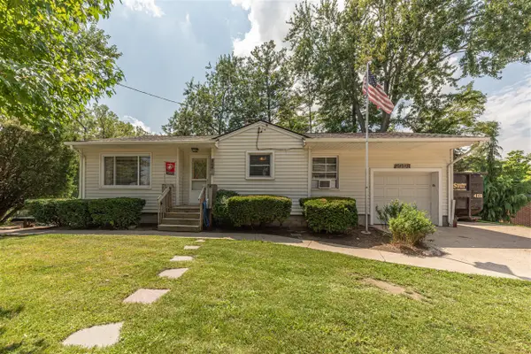 316 Riverside, Manchester, MI 48158