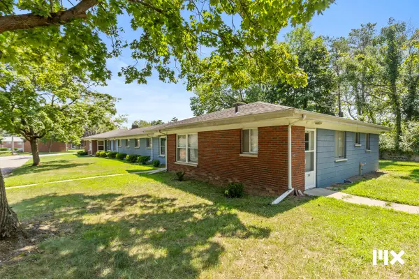 2826 S Burdick, Kalamazoo, MI 49001