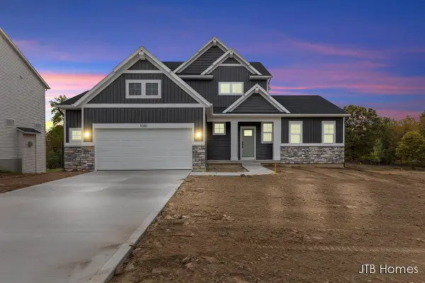 1080 N Washington, Lowell, MI 49331