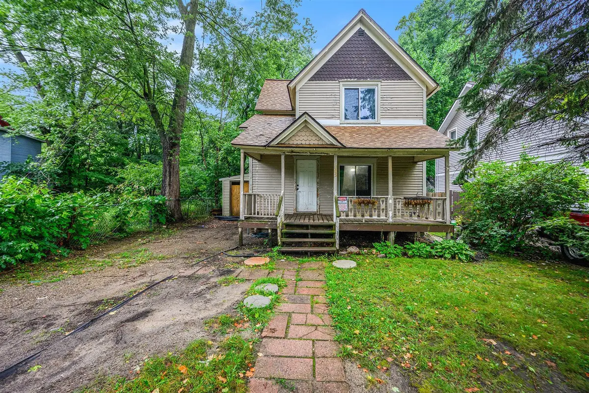 705 Fenimore, Kalamazoo, MI 49048 - #1