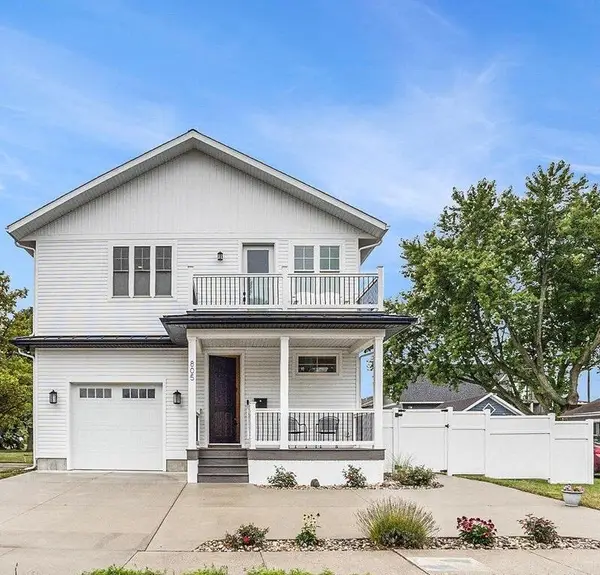 805 W Loomis, Ludington, MI 49431