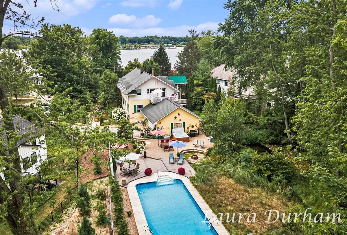 790 Lake, Saugatuck, MI 49453 - Image #1