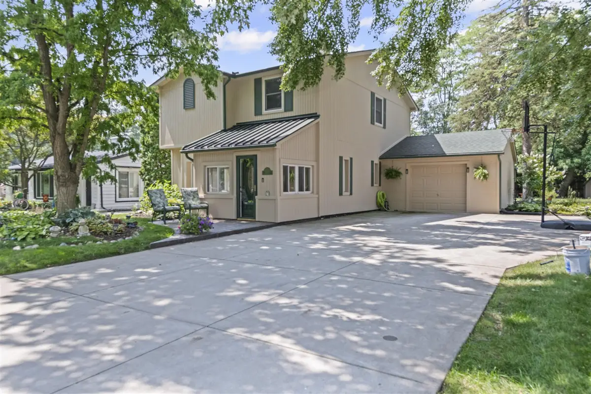 18341 Sunset, Livonia, MI 48152 - Image #1