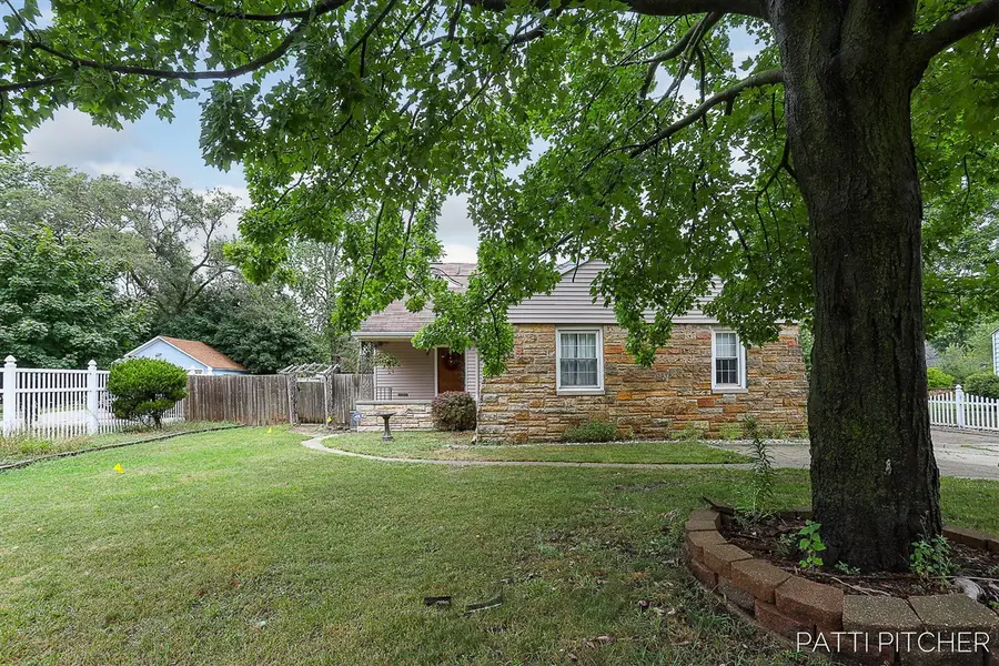 1044 E Apple, Muskegon, MI 49442 - Image #2