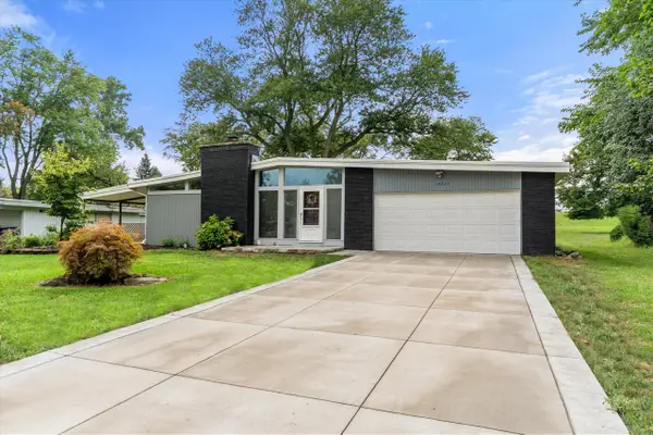 18825 Nola, Livonia, MI 48152