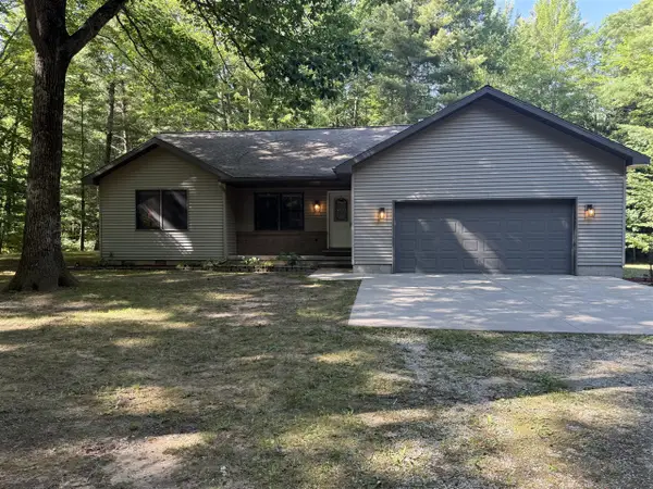 4754 White Pine, Cadillac, MI 49601
