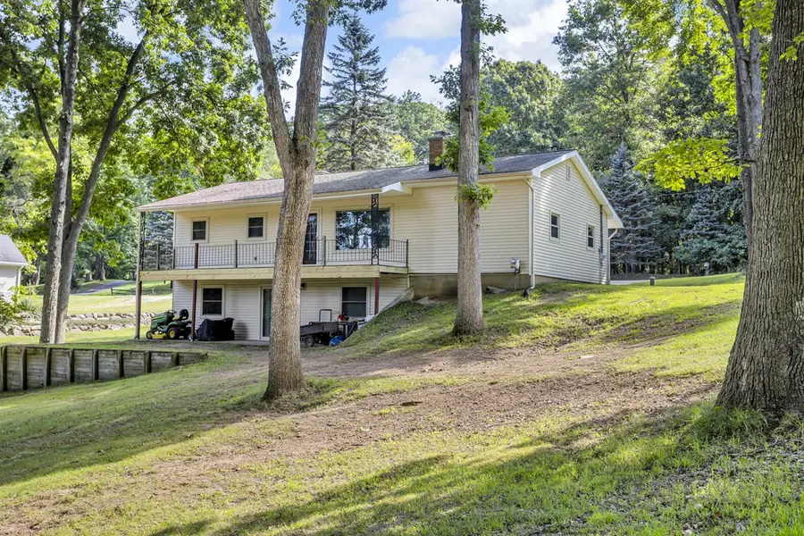 100 Southwood, Jerome, MI 49249 - #2