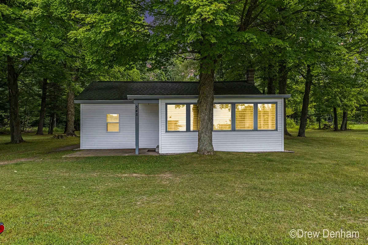 548 W Houghton Lake, Lake City, MI 49651 - Image #1