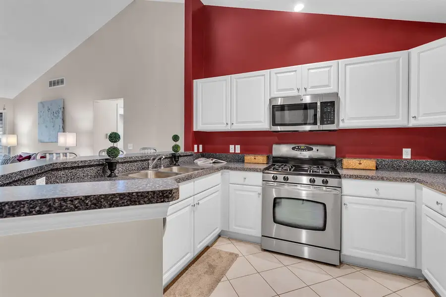 745 W Barrington, Jackson, MI 49203 - #3