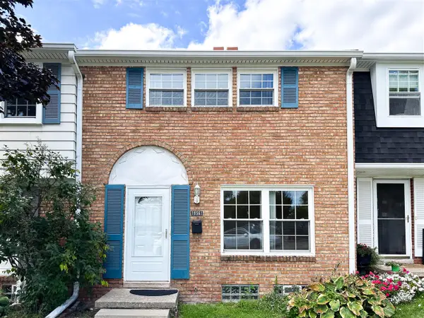 19561 Mariner Ct., Northville, MI 48167