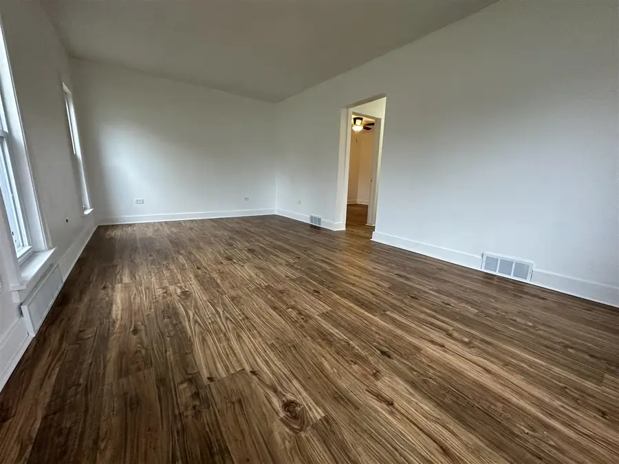 201 E Main, Parma, MI 49269 - Image #3