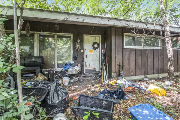 3446 Charing Cross, Ann Arbor, MI 48108