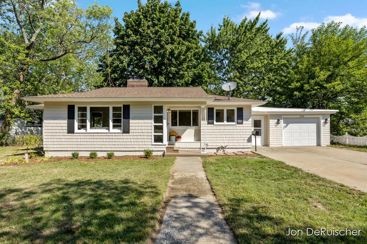 333 W 28th, Holland, MI 49423 - #1