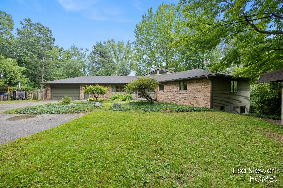 5375 Egypt Valley, Belmont, MI 49306 - Image #1