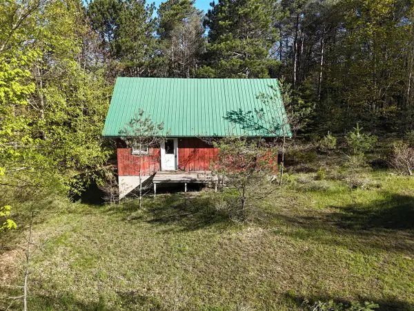 928 Pilgrim, Frankfort, MI 49635
