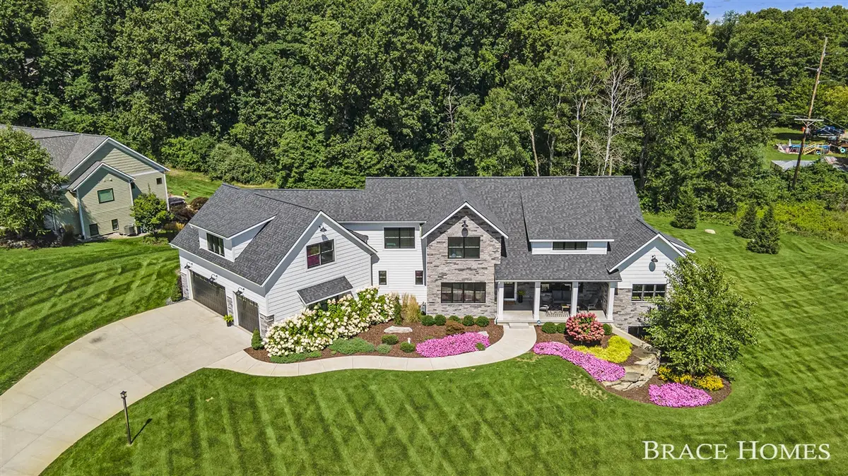 6735 Tara, Rockford, MI 49341 - Image #1