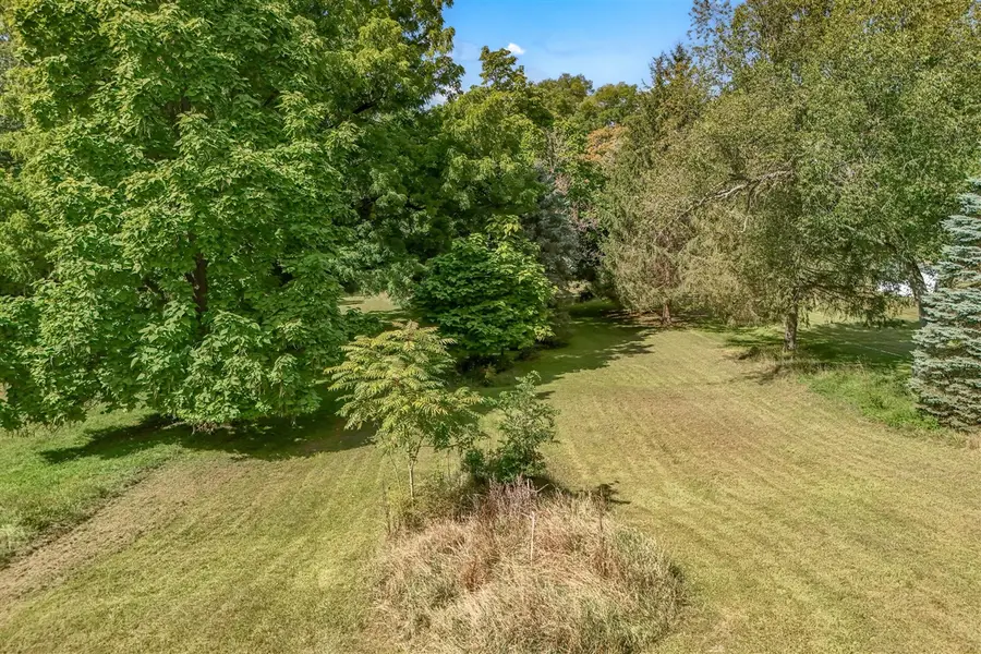 32 Mcclellan, Hillsdale, MI 49242 - Image #3