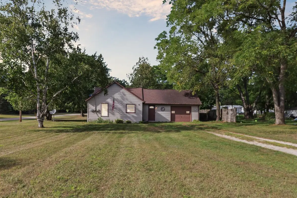 112 S Barton, White Cloud, MI 49349 - Image #1