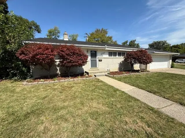 22459 Katzman, Clinton Township, MI 48035 - Image #2