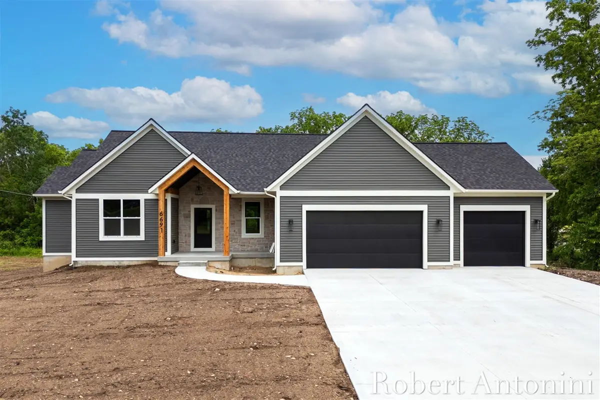 6691 Egan, Caledonia, MI 49316 - #1