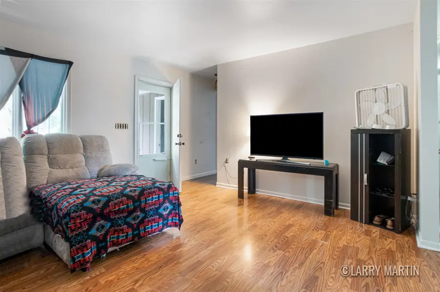 944 Lancashire, Grand Rapids, MI 49508 - Image #2
