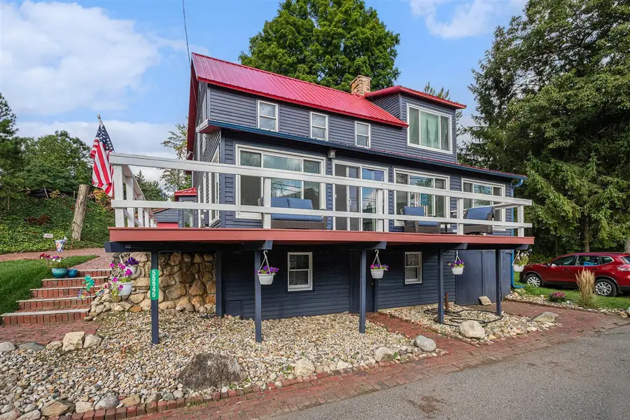 55945 Inn D Inn, Dowagiac, MI 49047 - #2