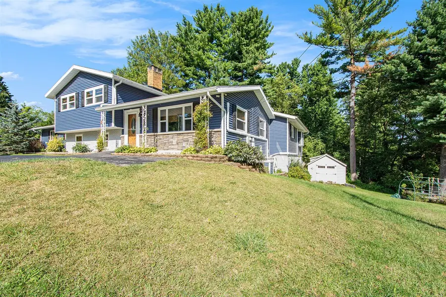 1520 Lamphere, Hillsdale, MI 49242 - #3