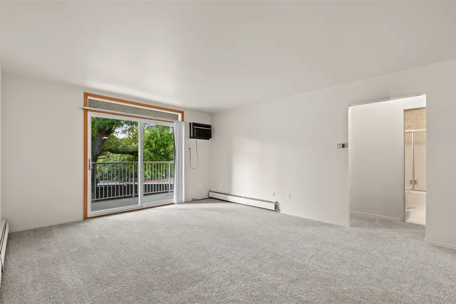 4921 Crooks Road #M-10, Royal Oak, MI 48073 - Image #3