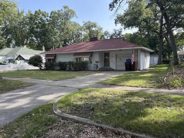 936 West, Muskegon, MI 49442