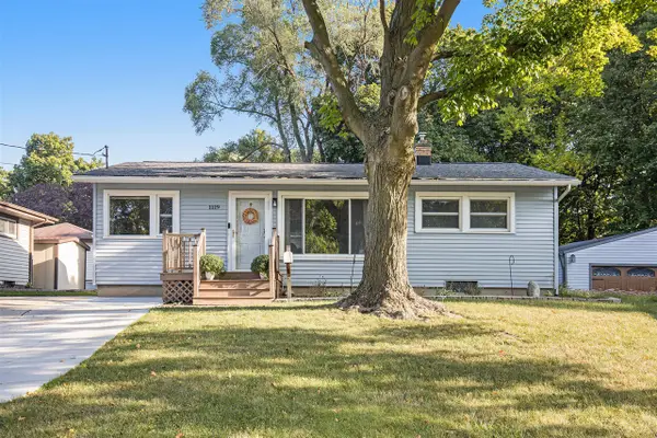 1119 Kentwood, Grand Rapids, MI 49505